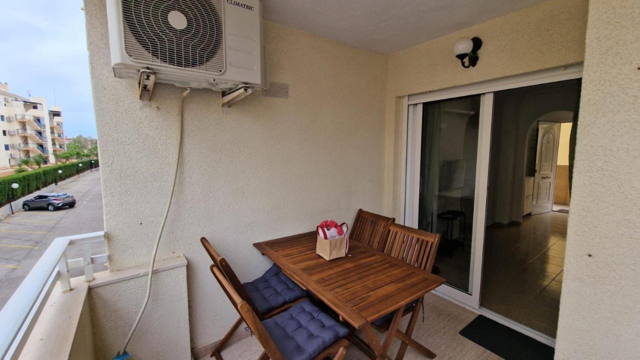 Lovely One Bedroom Unit With Balcony And Pool 데니아 외부 사진